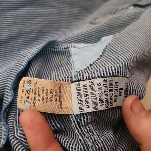 Margaritaville Textured Lightweight Button Down - Picture 8 of 8